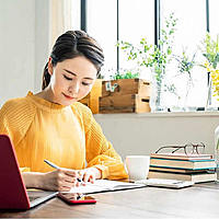 脚本家 シナリオライターの年収 給料 喰えない人がほとんどの現実 職業データベース